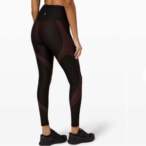 Lululemon Sz 4 Mapped Out High-Rise Tight 28"
Black / Ancient Copper